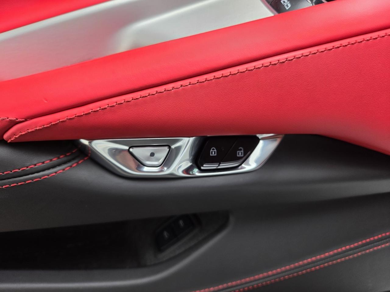 Chevrolet Corvette 2dr Stingray Cpe w/3LT 2022