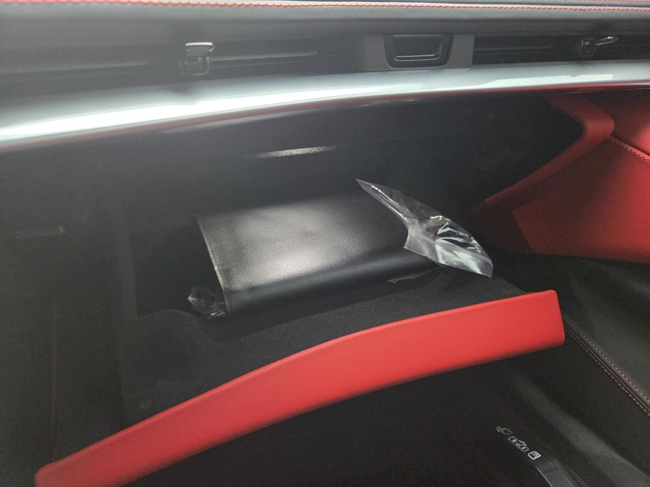 Chevrolet Corvette 2dr Stingray Cpe w/3LT 2022