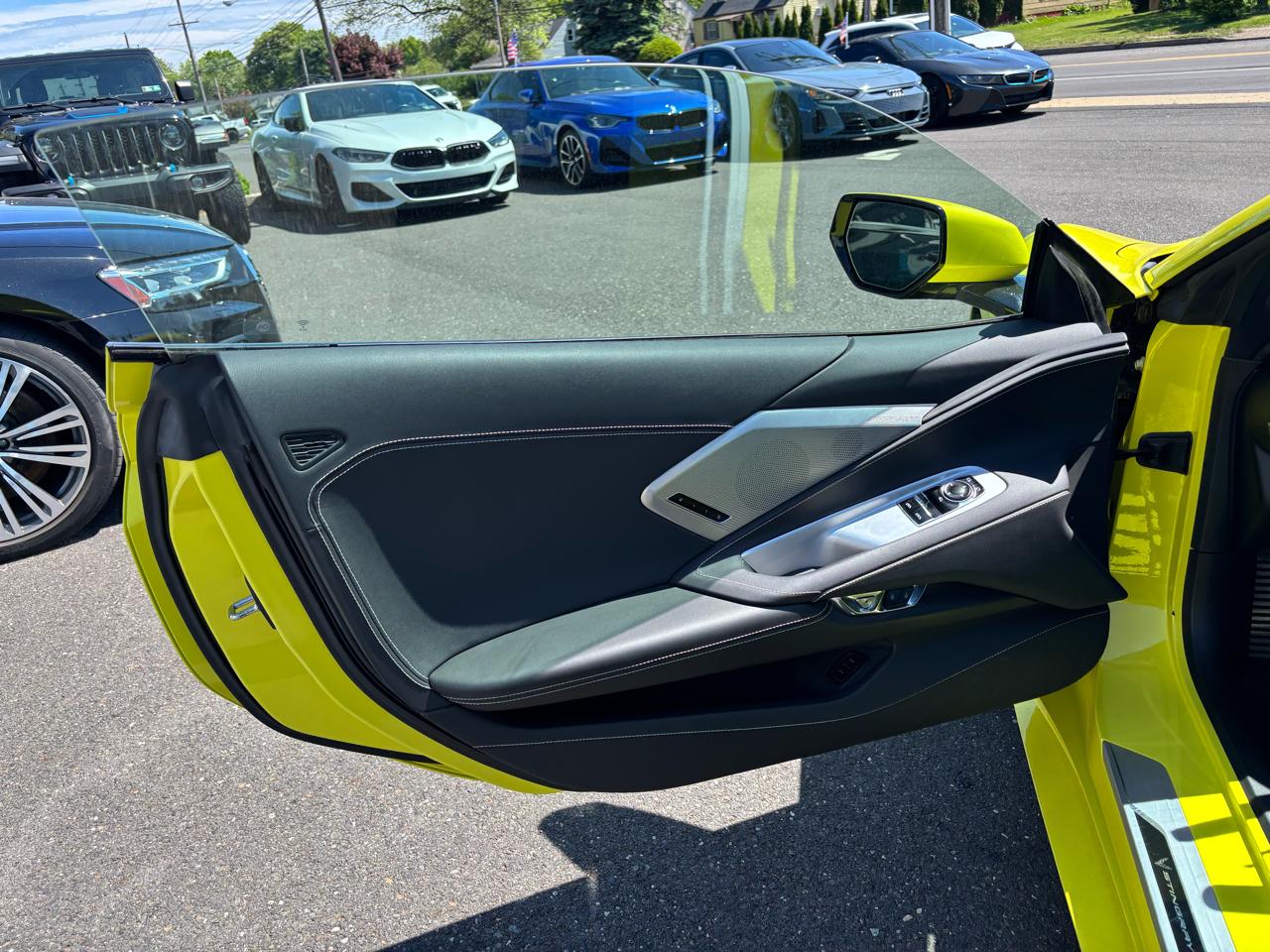 Chevrolet Corvette 2dr Stingray Cpe w/2LT 2023