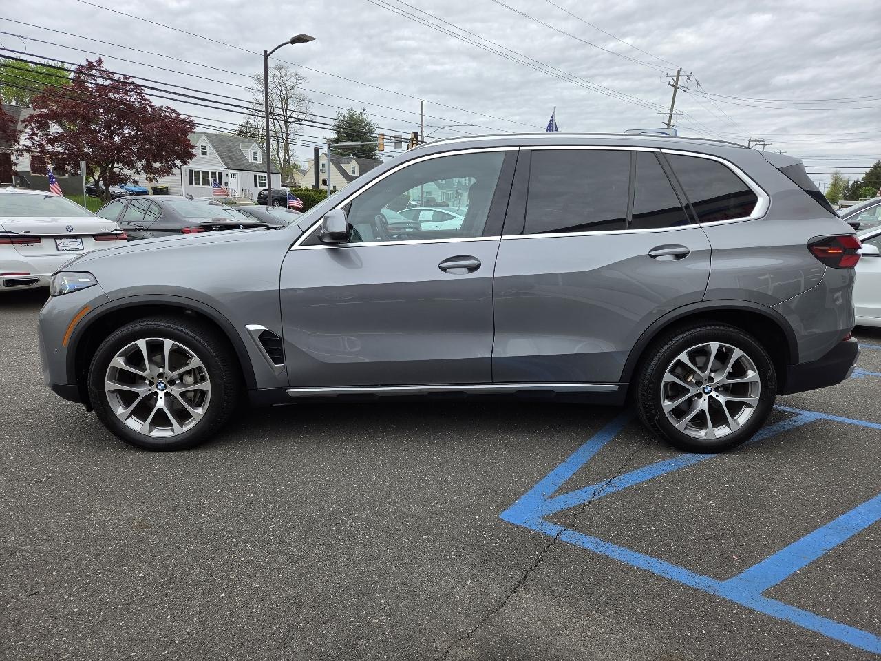 BMW X5 xDrive40i Sports Activity Vehicle 2024