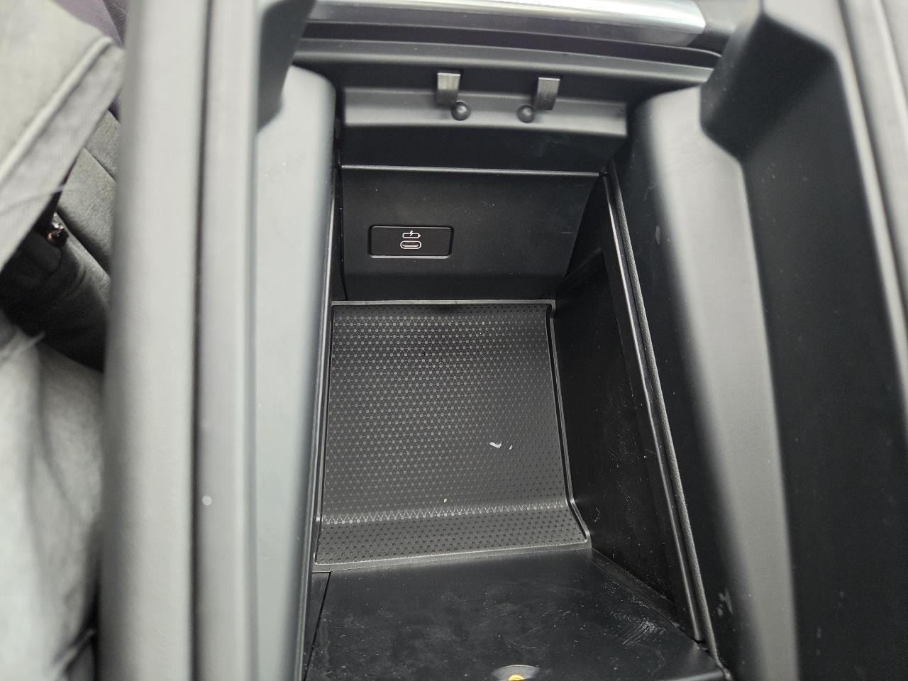 BMW X5 xDrive40i Sports Activity Vehicle 2024