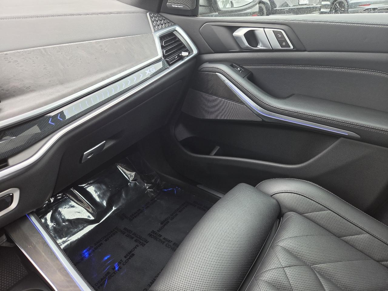 BMW X5 xDrive40i Sports Activity Vehicle 2024