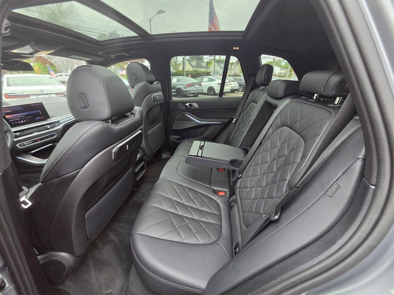 BMW X5 xDrive40i Sports Activity Vehicle 2024