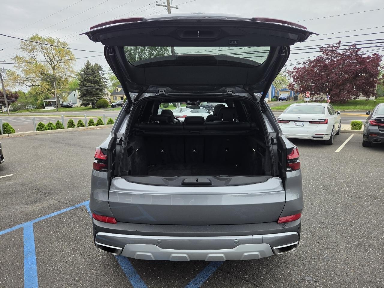 BMW X5 xDrive40i Sports Activity Vehicle 2024