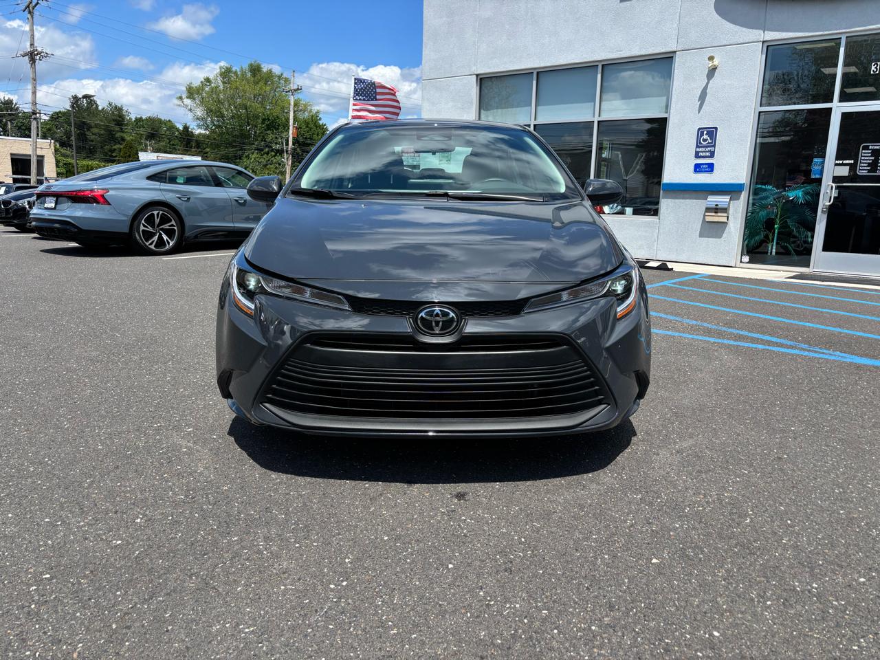 Toyota Corolla LE CVT (Natl) 2026