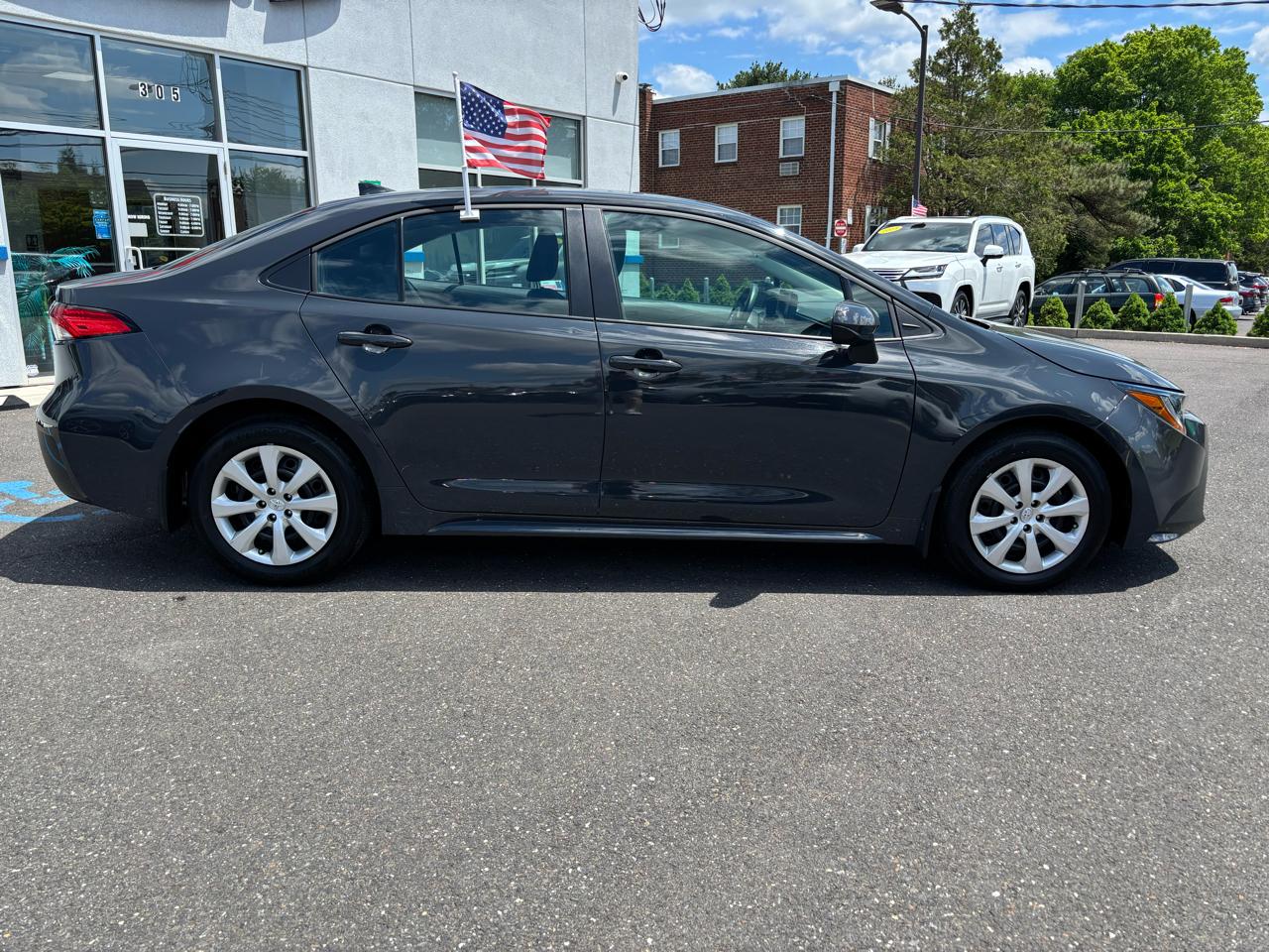 Toyota Corolla LE CVT (Natl) 2026