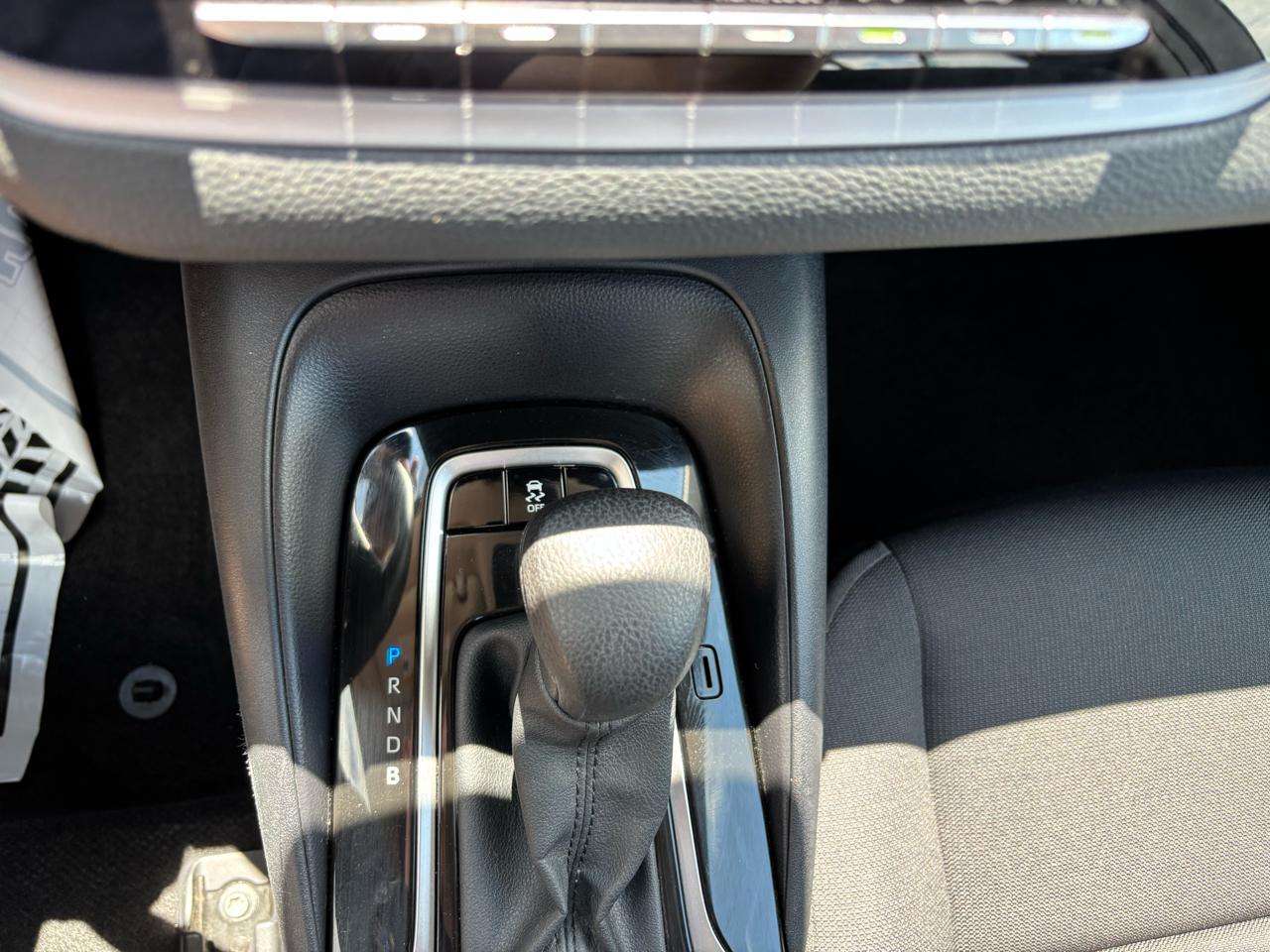 Toyota Corolla LE CVT (Natl) 2026