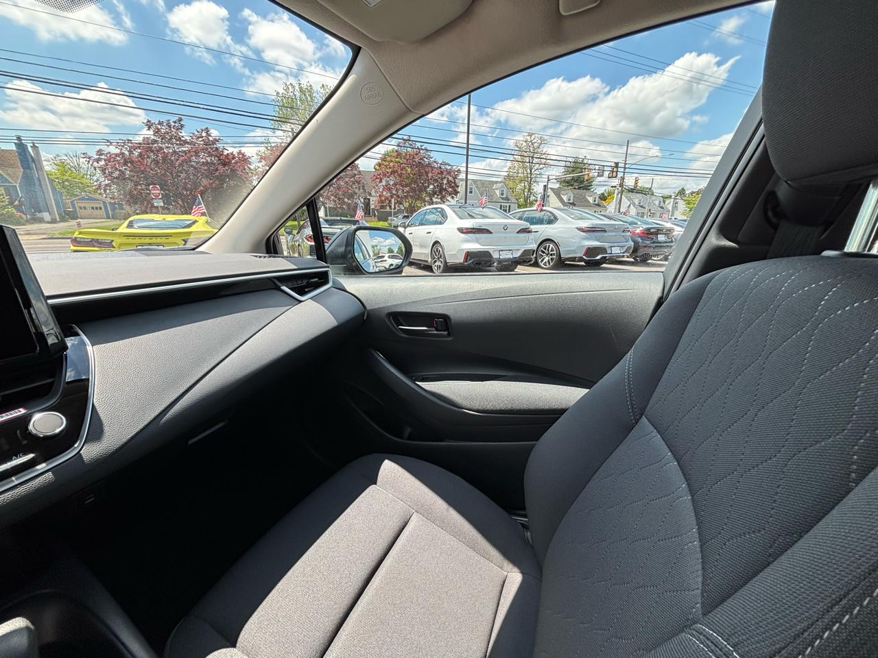 Toyota Corolla LE CVT (Natl) 2026