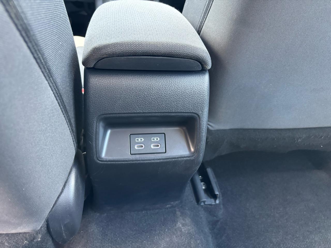 Toyota Corolla LE CVT (Natl) 2026
