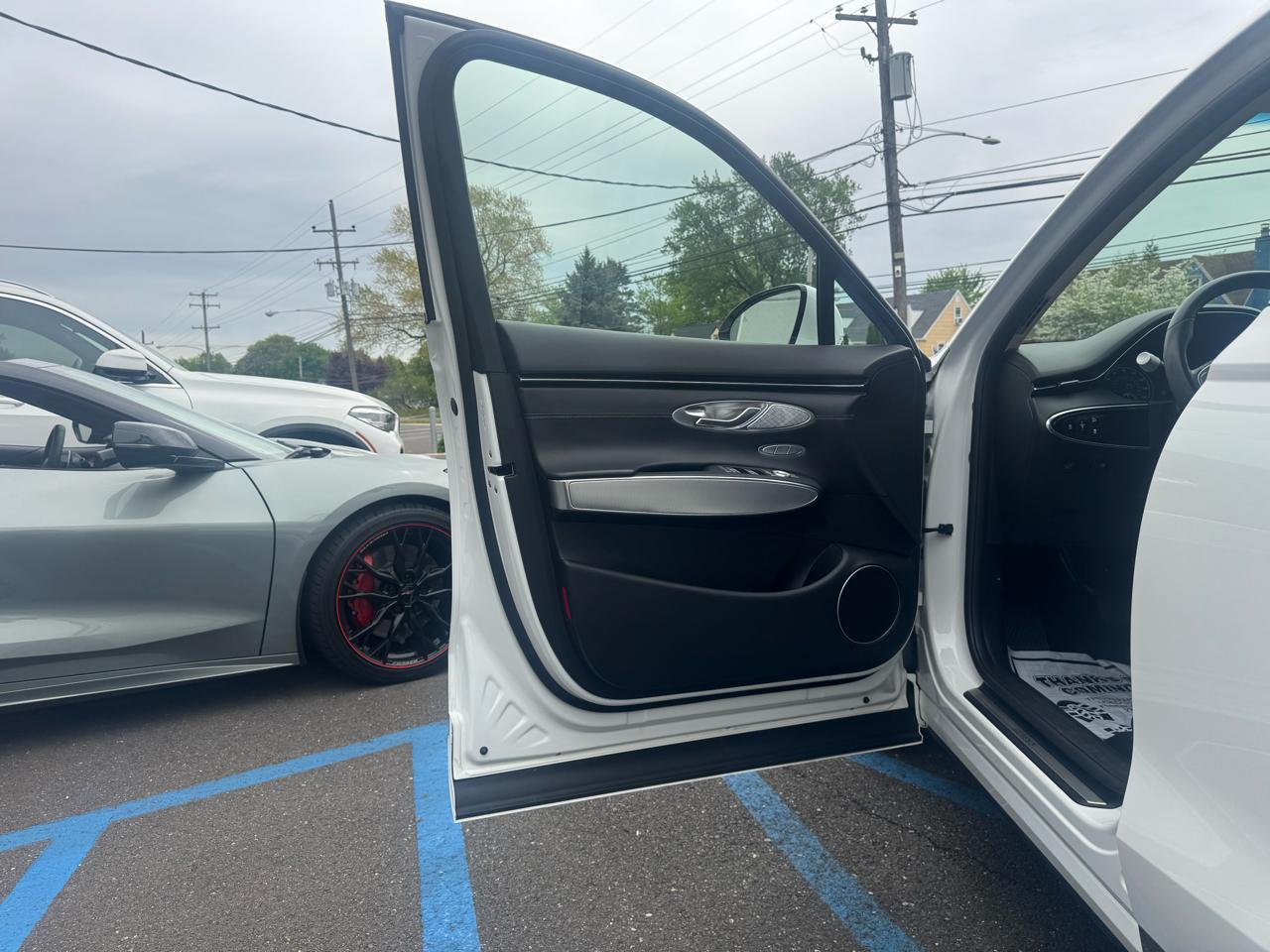 Genesis GV70 2.5T Select AWD 2023