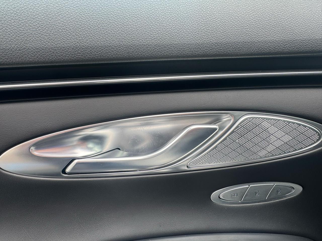 Genesis GV70 2.5T Select AWD 2023