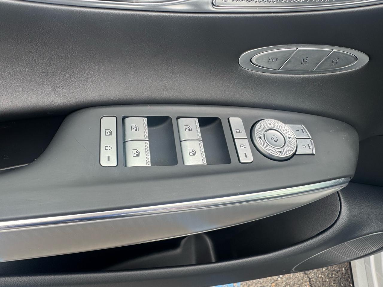 Genesis GV70 2.5T Select AWD 2023