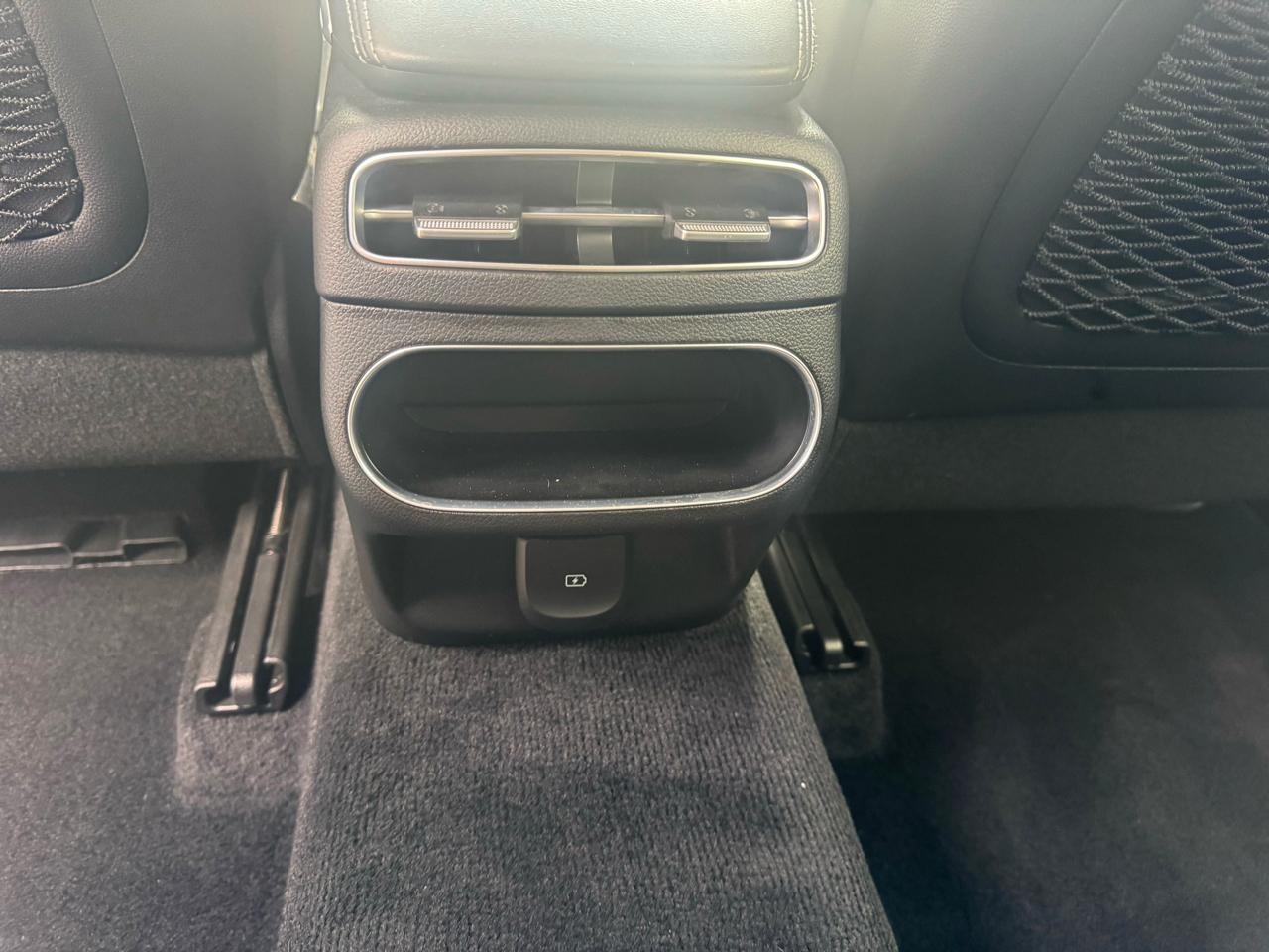 Genesis GV70 2.5T Select AWD 2023