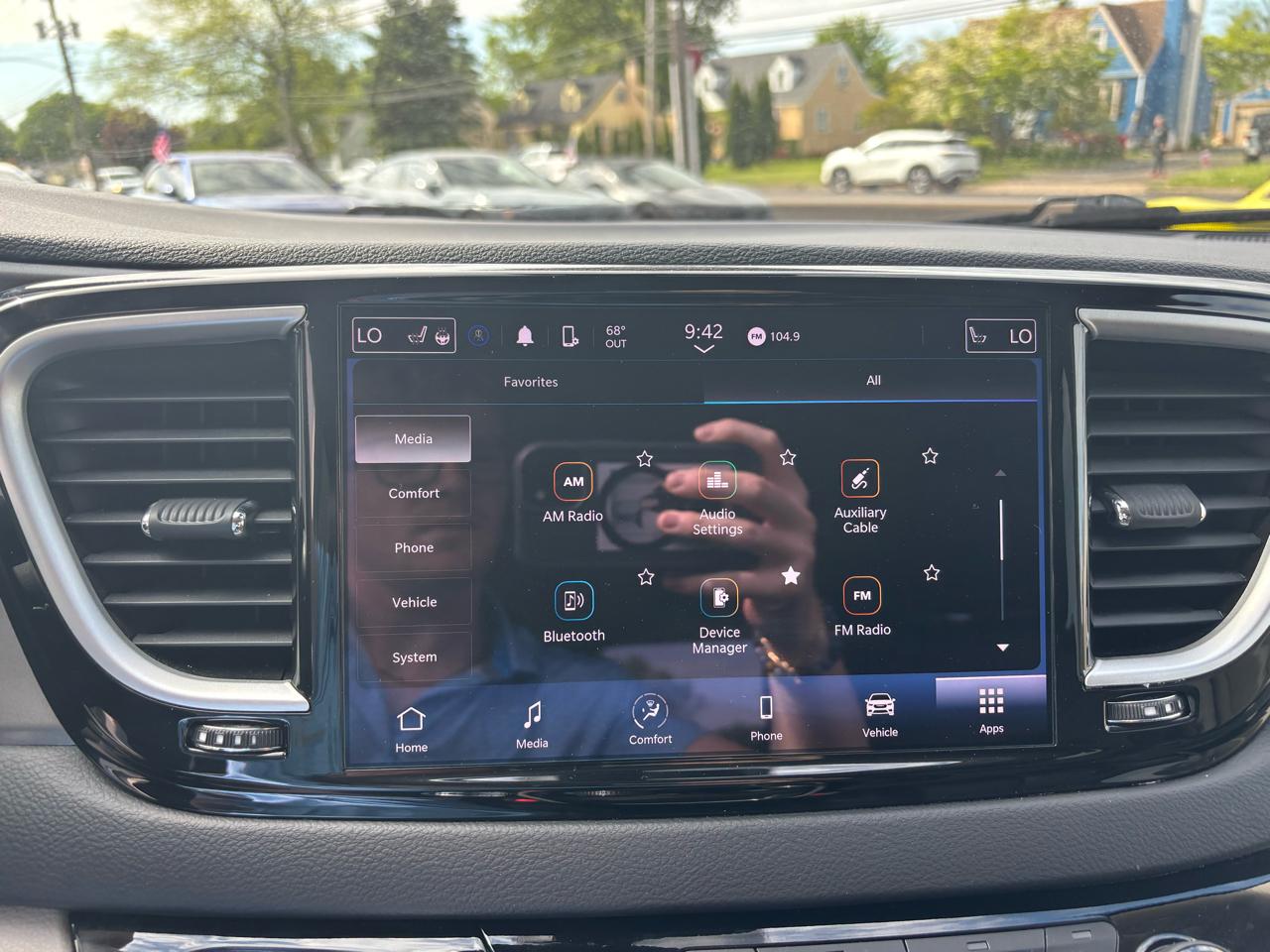 Chrysler Pacifica Touring L FWD 2023