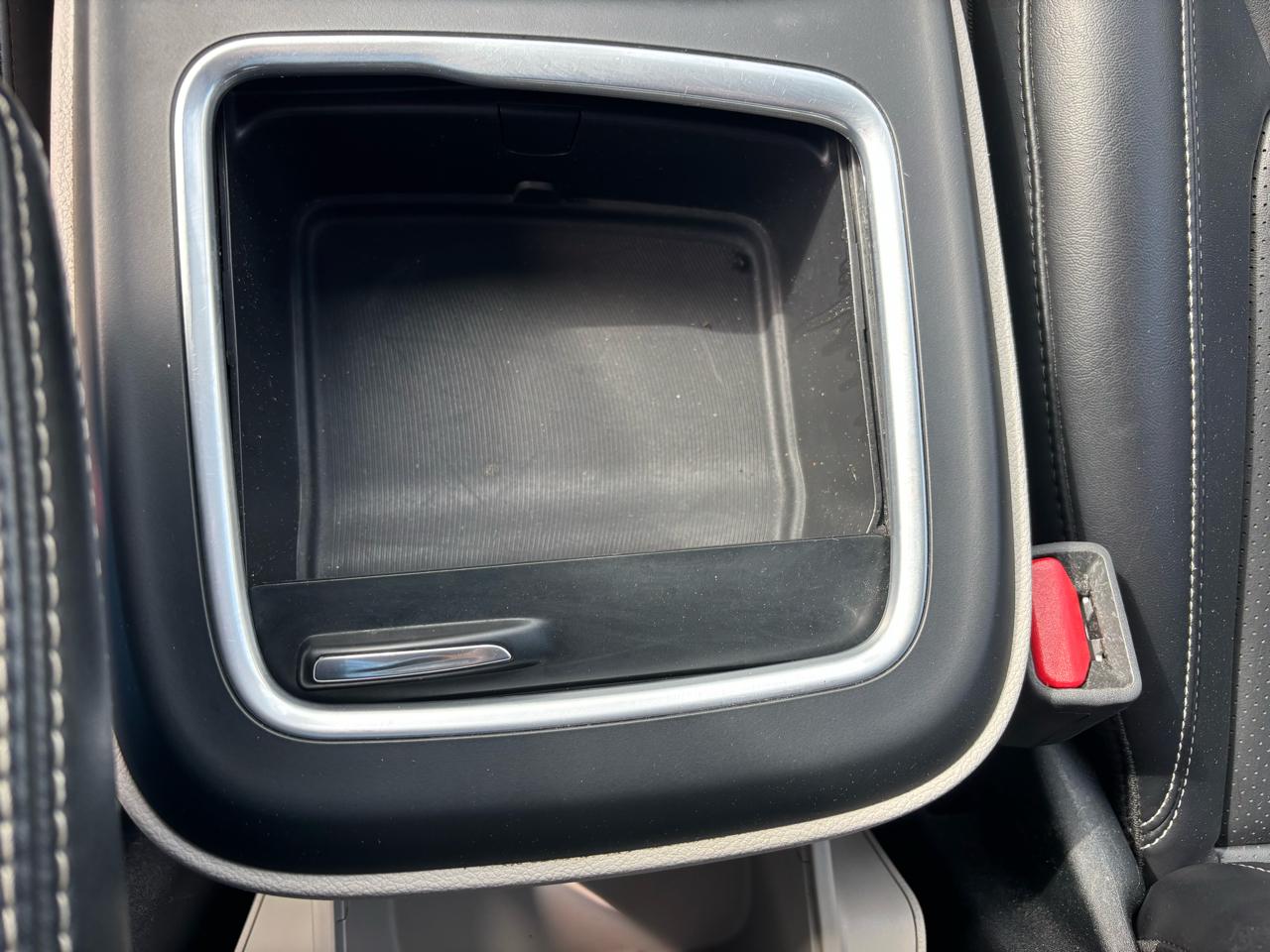 Chrysler Pacifica Touring L FWD 2023