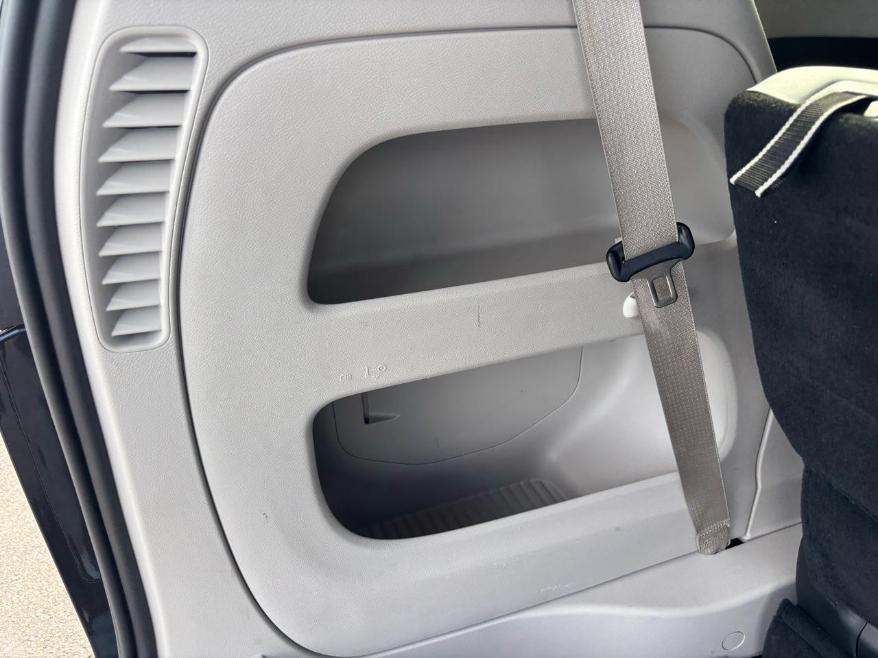 Chrysler Pacifica Touring L FWD 2023