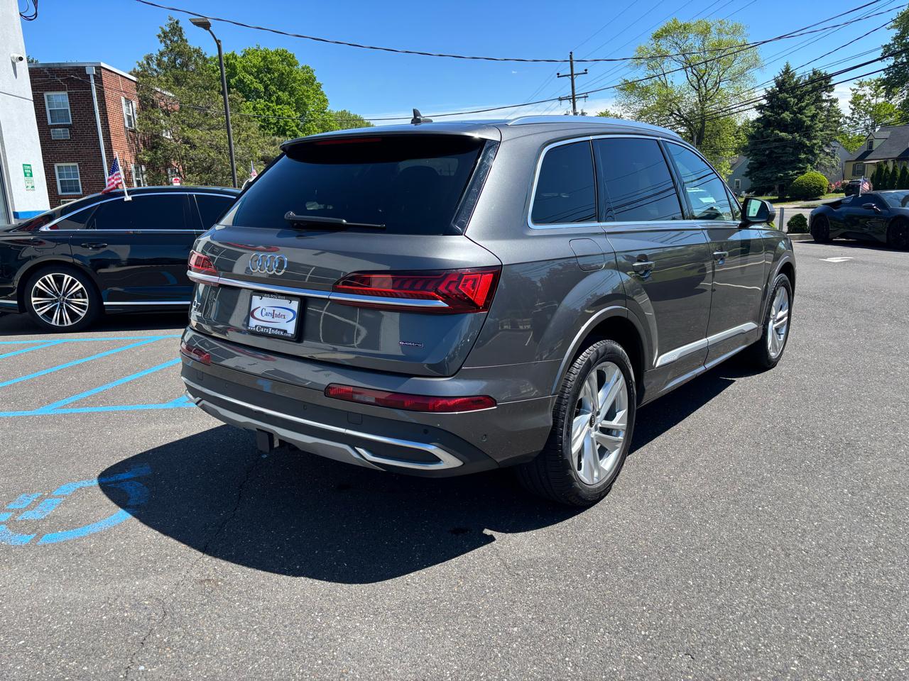 Audi Q7 Premium Plus 45 TFSI quattro 2021