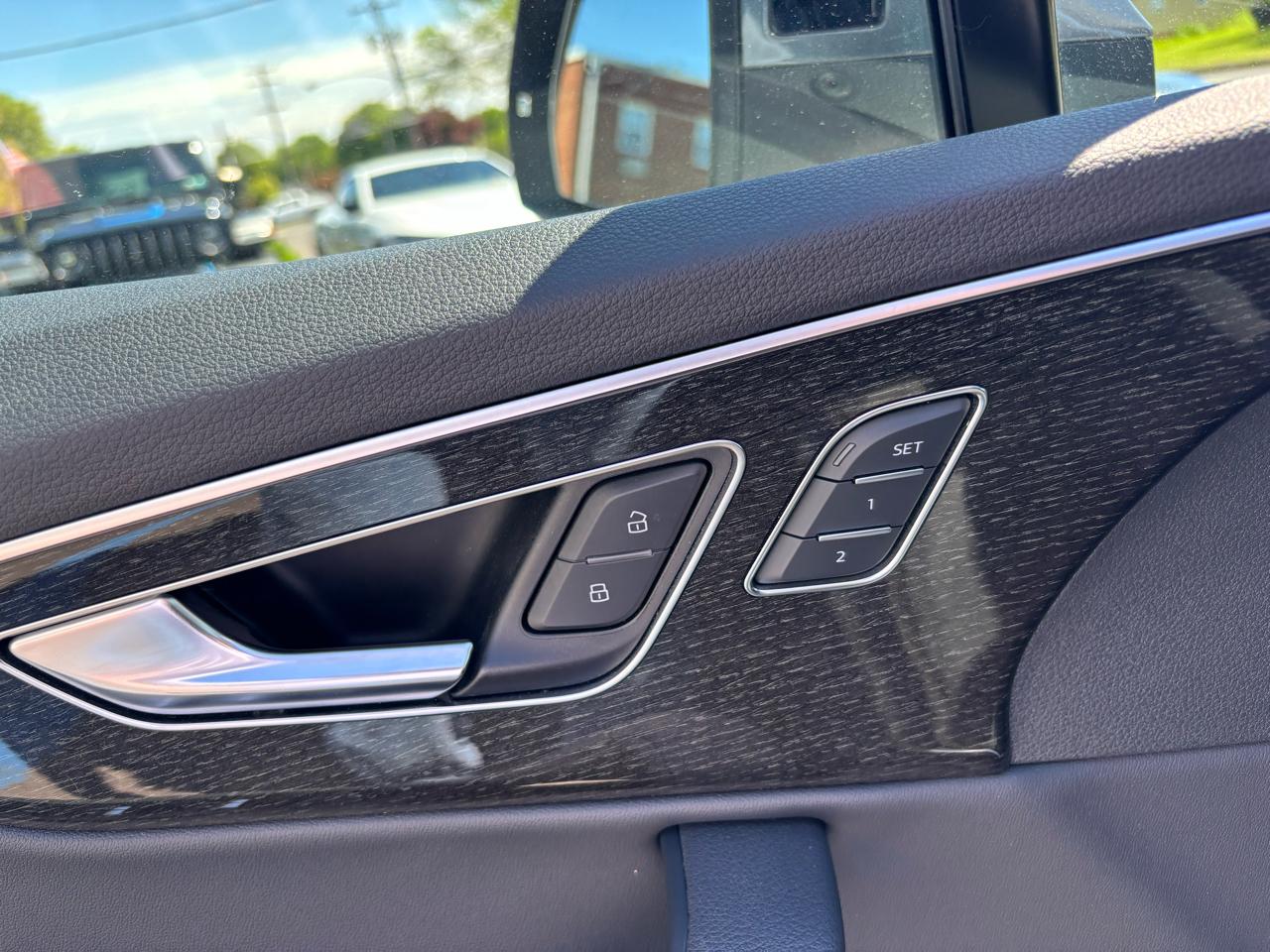 Audi Q7 Premium Plus 45 TFSI quattro 2021