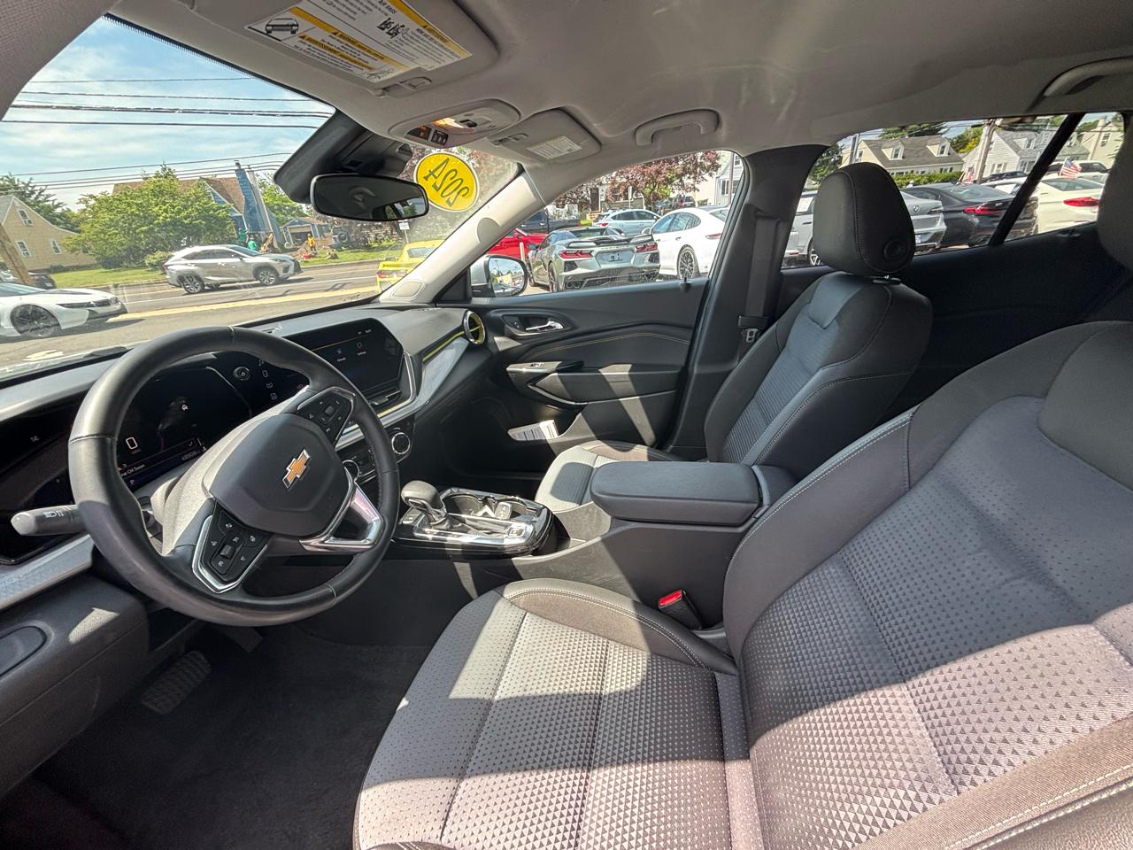 Chevrolet Trax FWD 4dr LT 2024