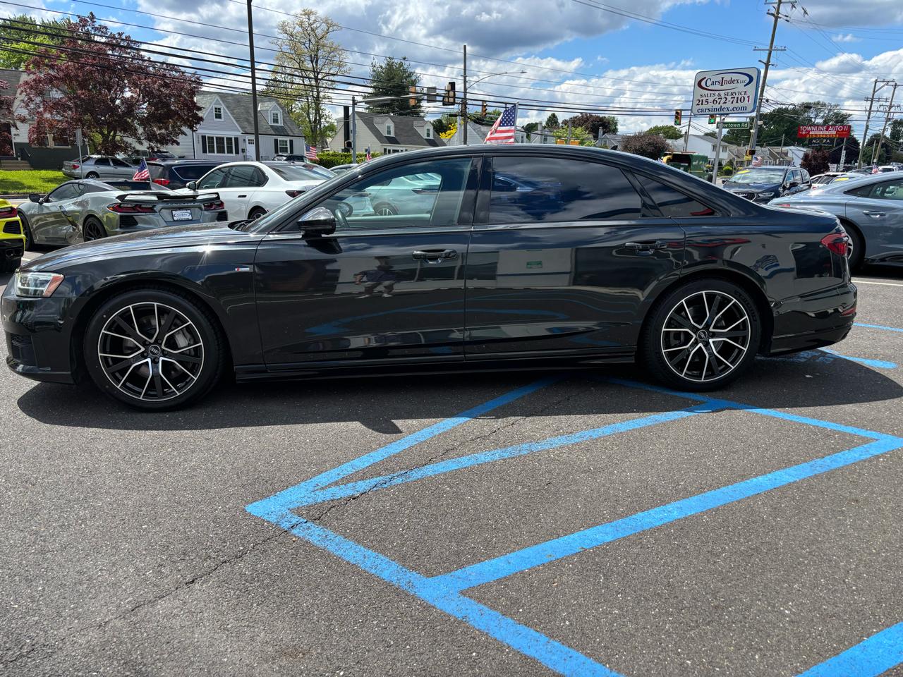 Audi A8  2021