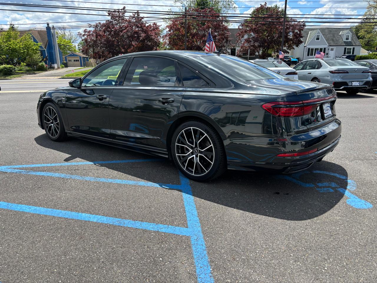 Audi A8  2021