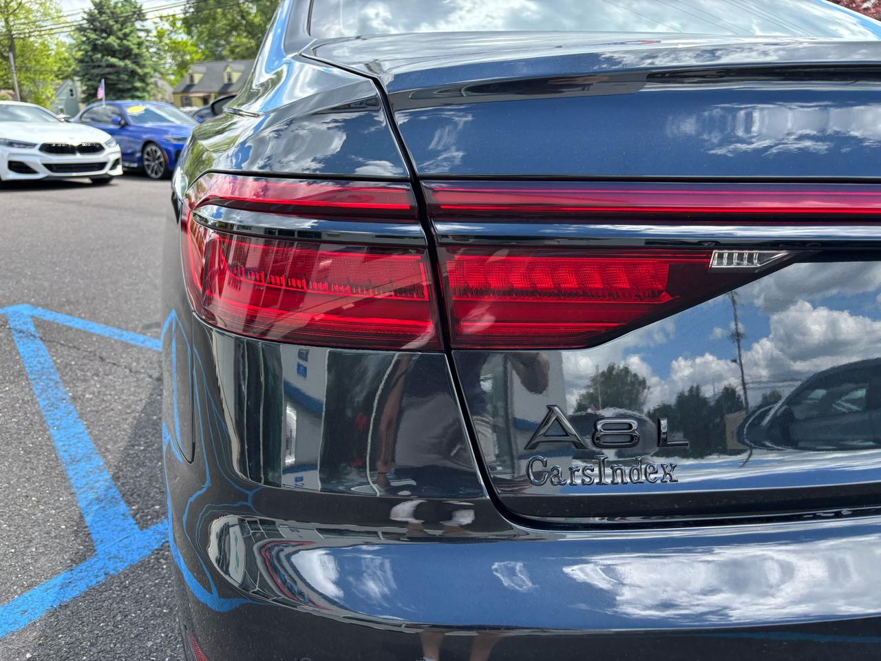 Audi A8  2021
