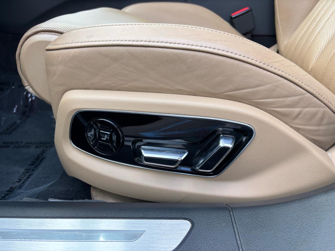 Audi A8  2021
