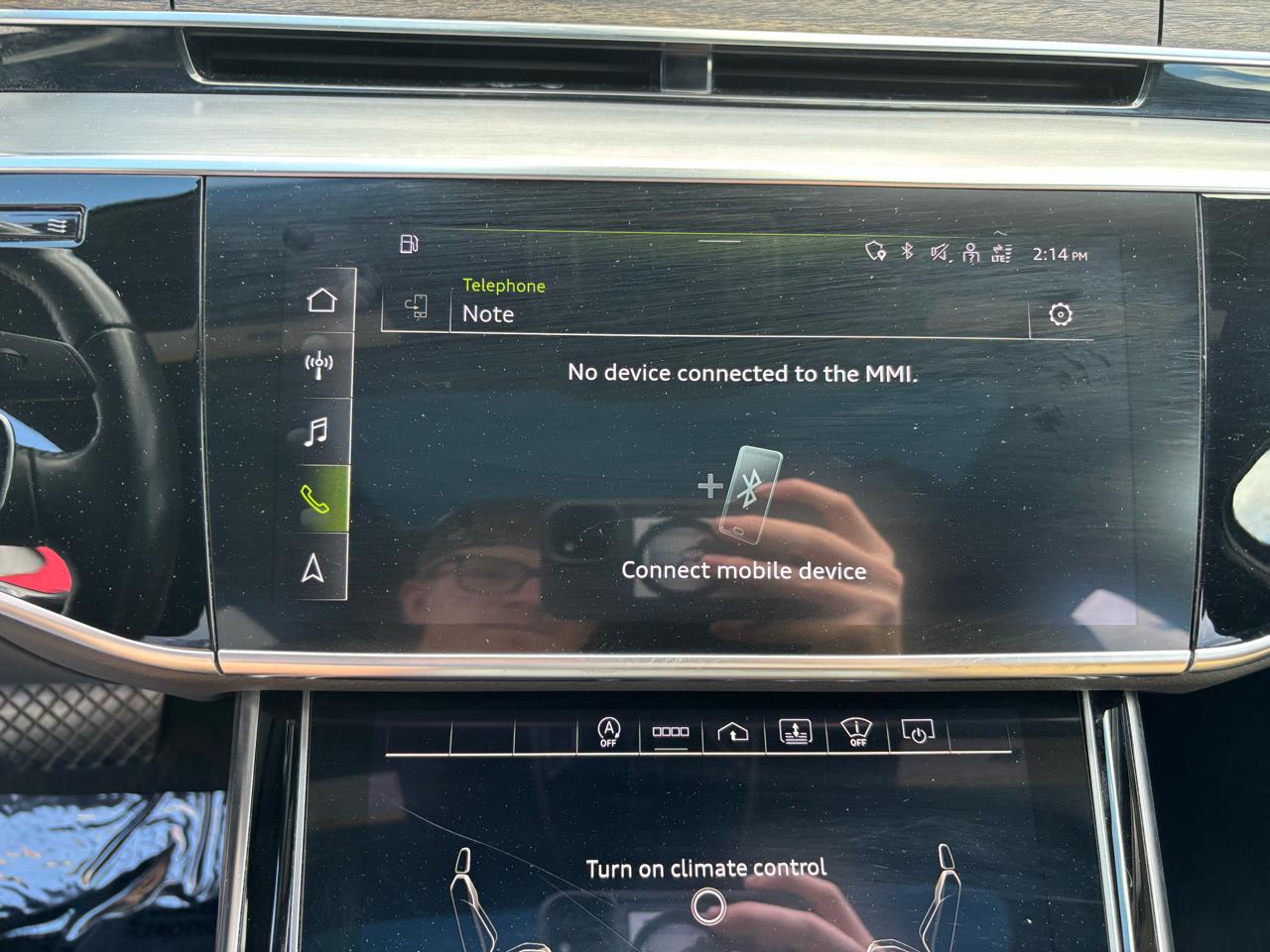 Audi A8  2021