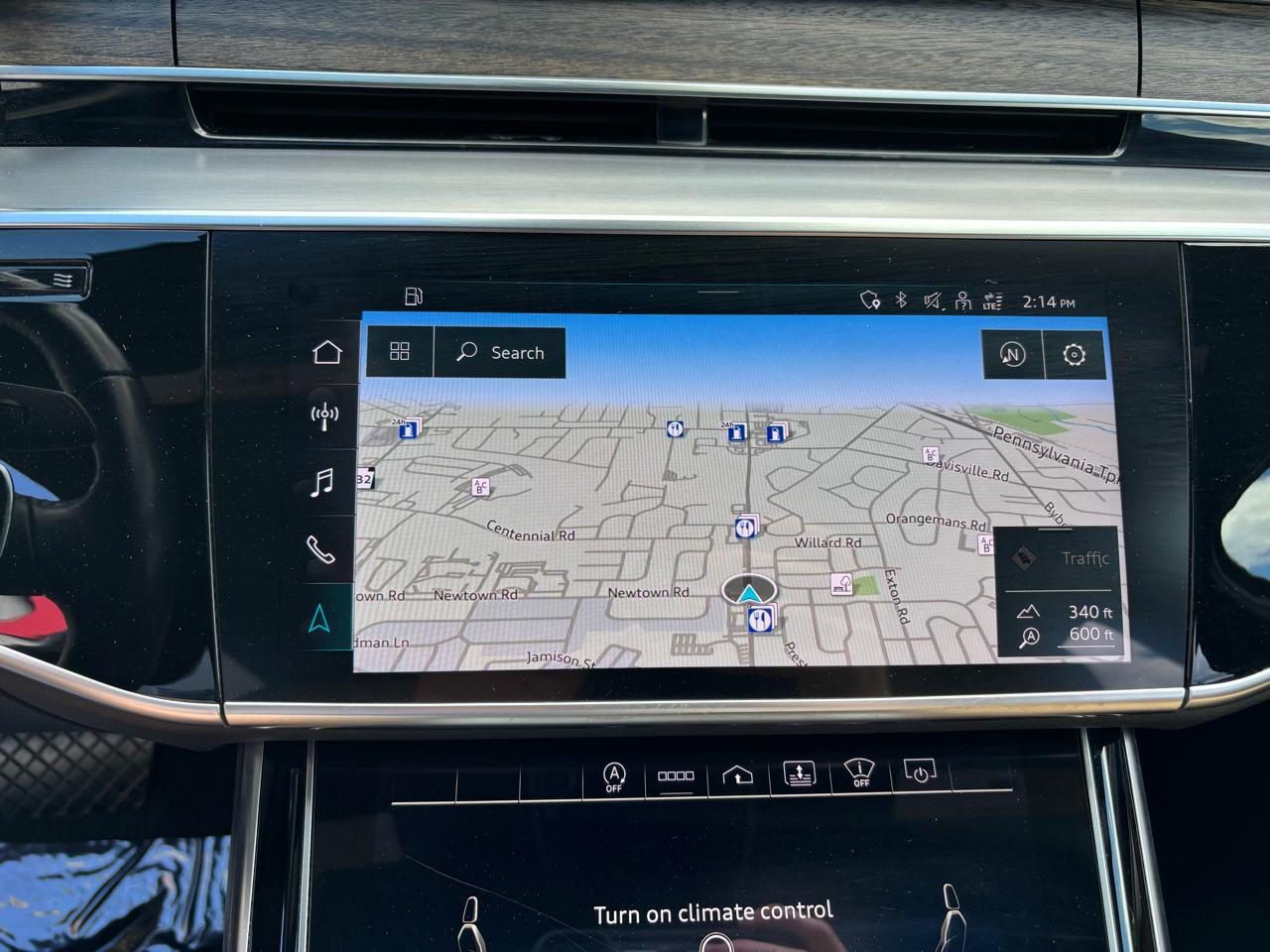 Audi A8  2021