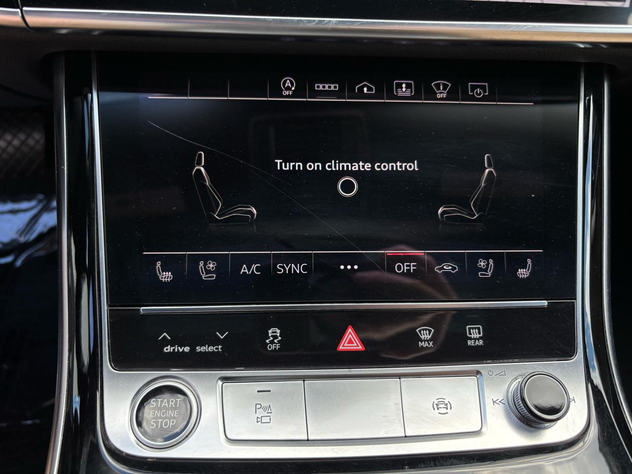 Audi A8  2021