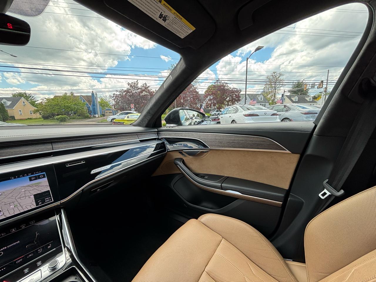 Audi A8  2021