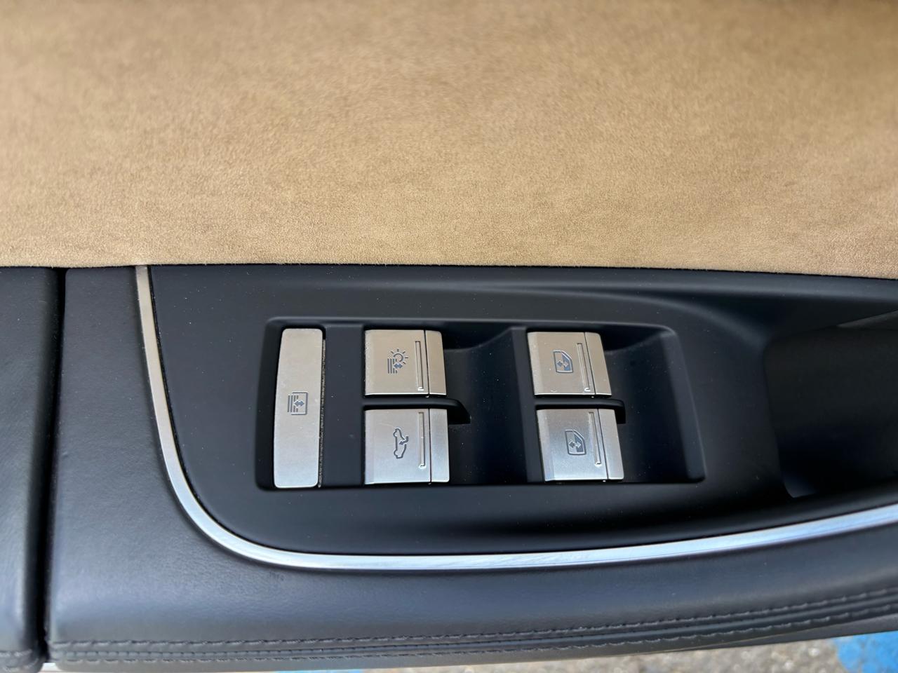 Audi A8  2021