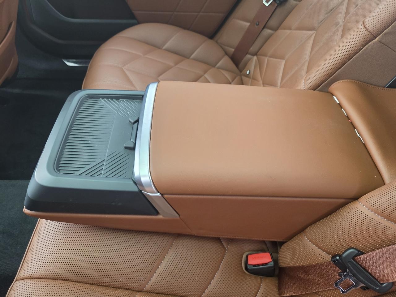 BMW 7 Series 750e xDrive Plug-In Hybrid 2026