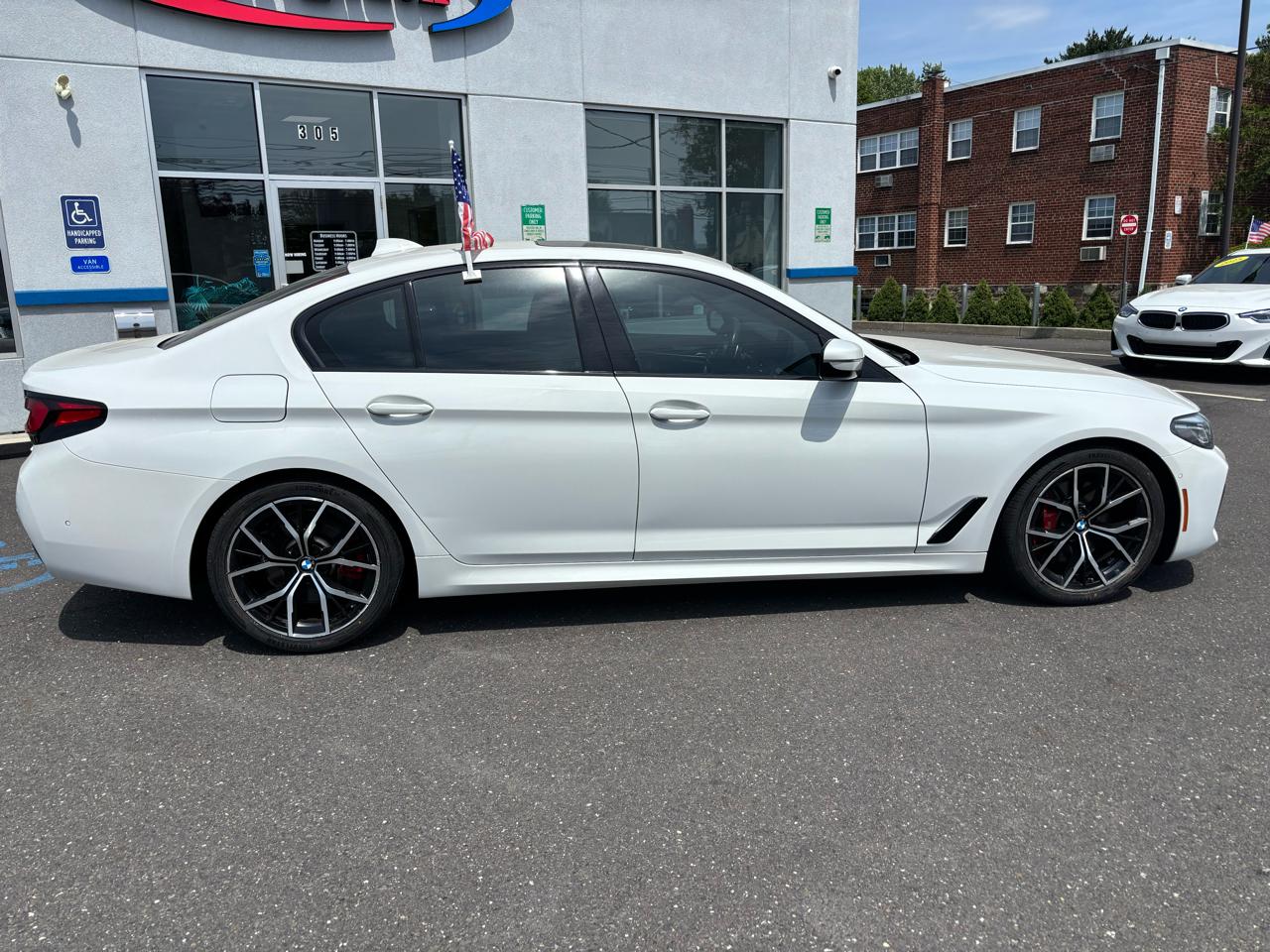 BMW 5 Series 530i xDrive Sedan 2021