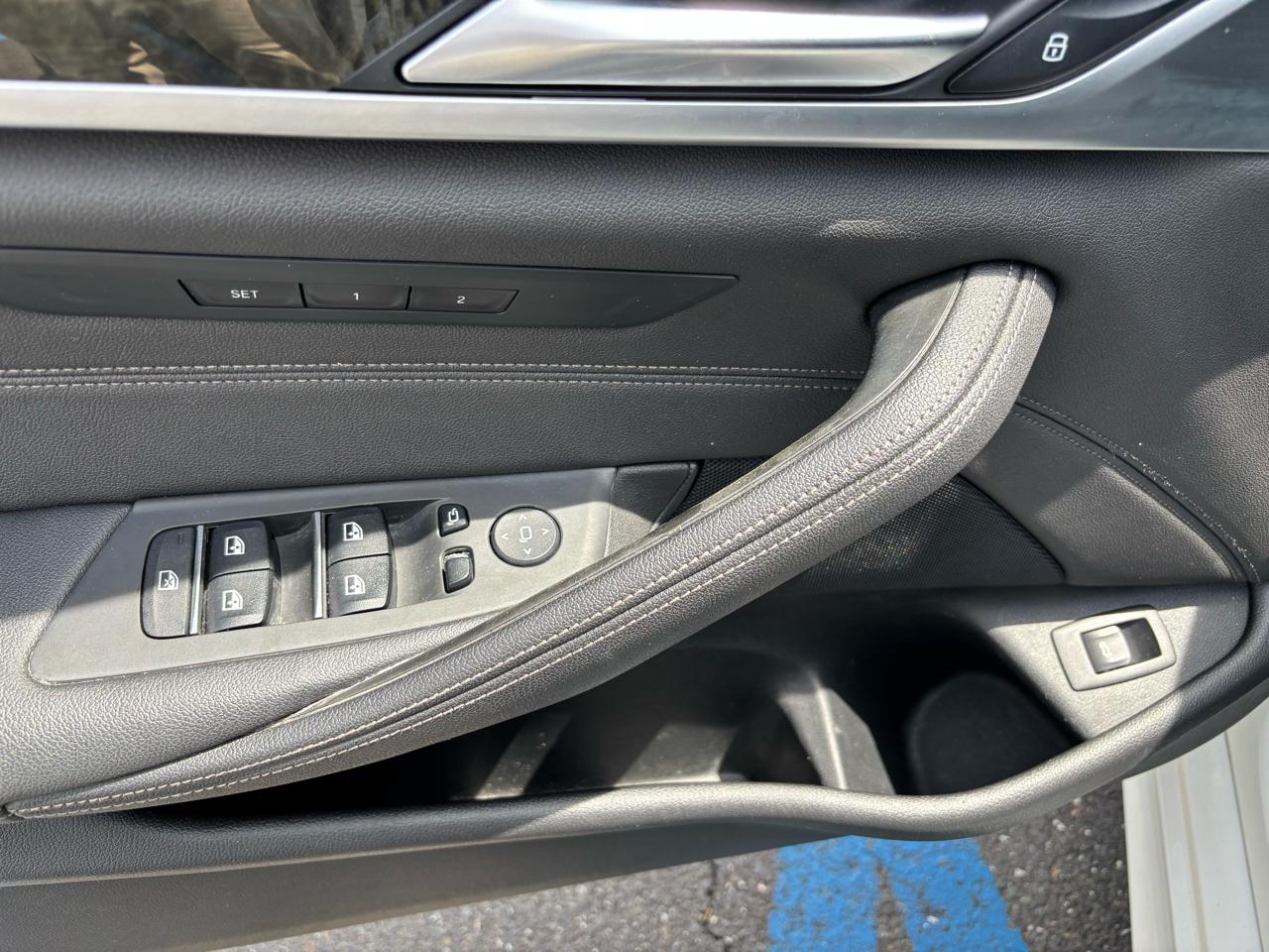 BMW 5 Series 530i xDrive Sedan 2021