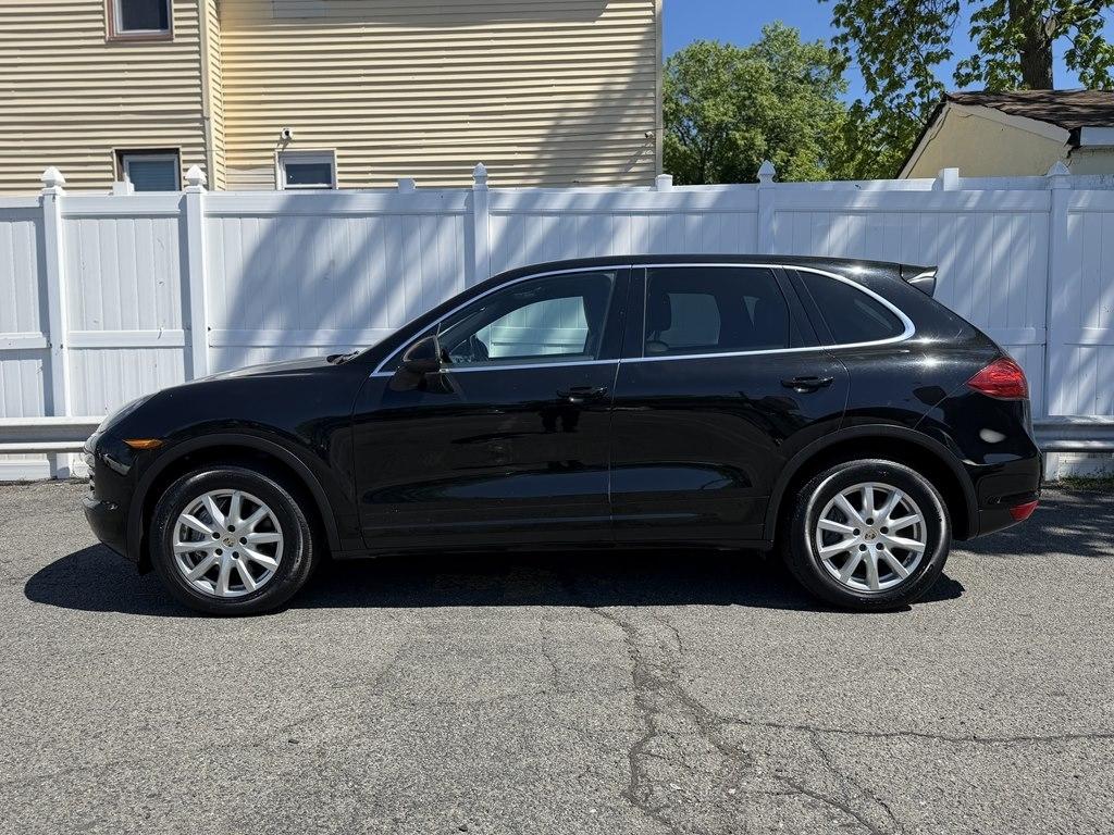 Porsche Cayenne  2012