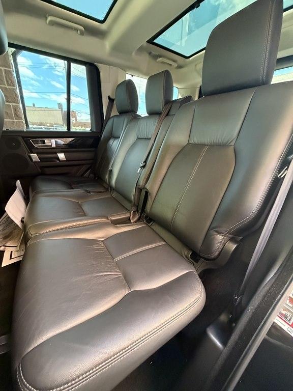 Land Rover LR4  2016