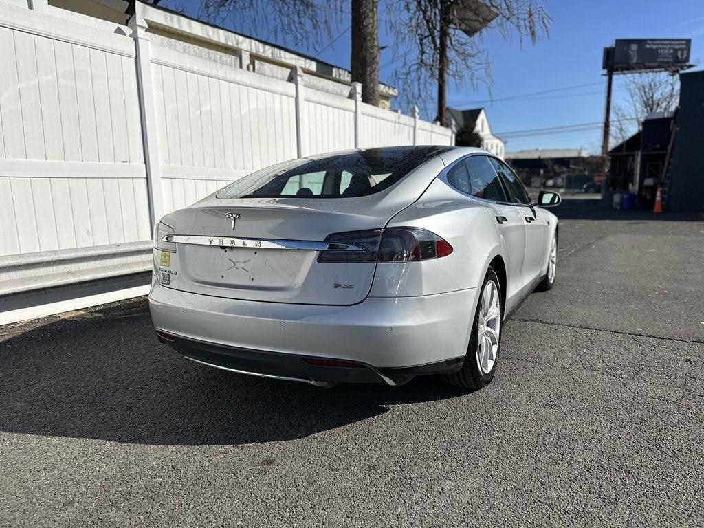 Tesla Model S  2014