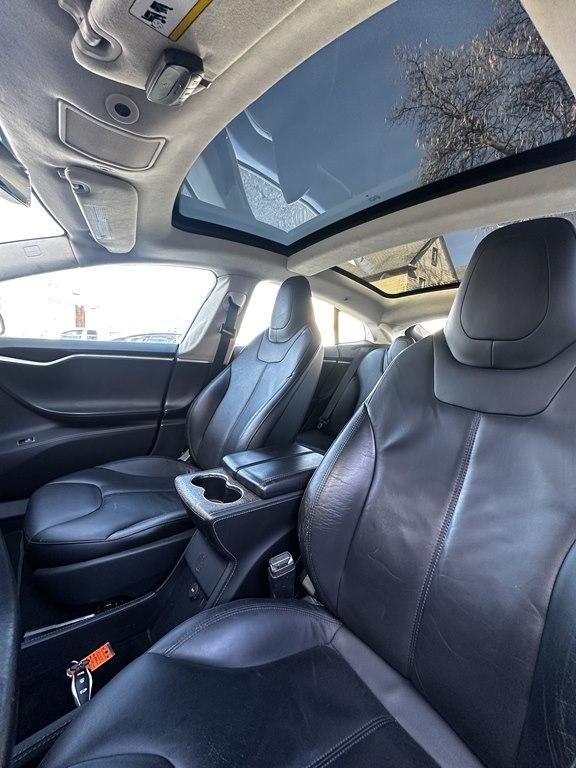 Tesla Model S  2014