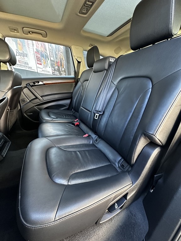 Audi Q7  2015
