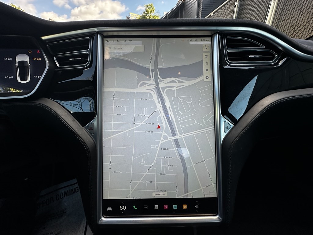 Tesla Model S  2015