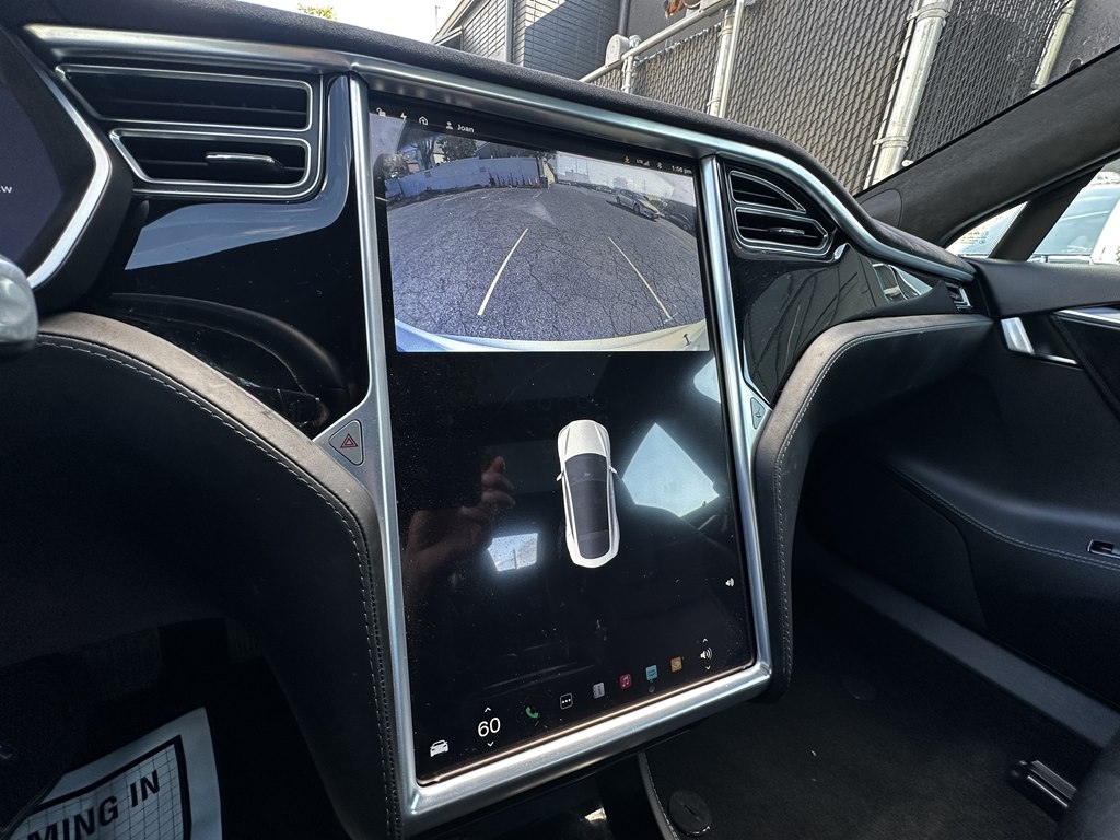 Tesla Model S  2015