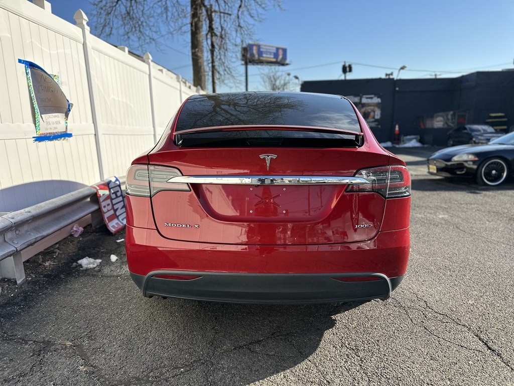 Tesla Model X  2017