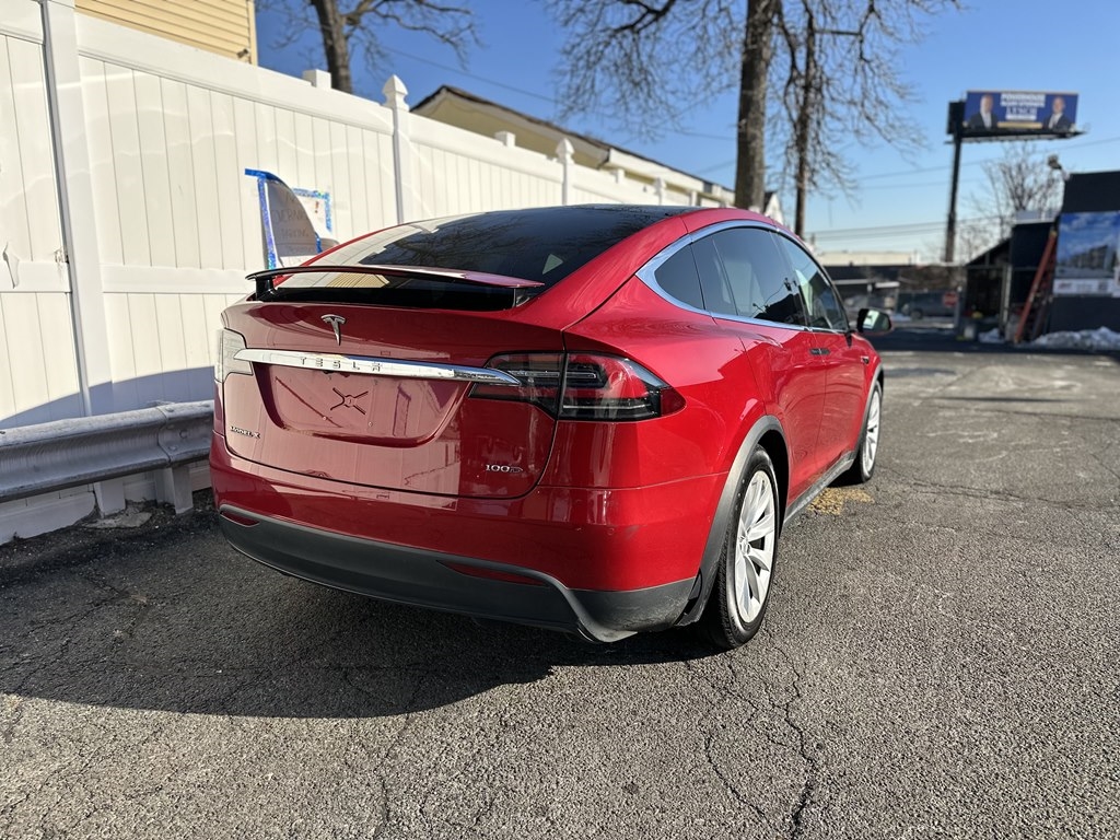 Tesla Model X  2017