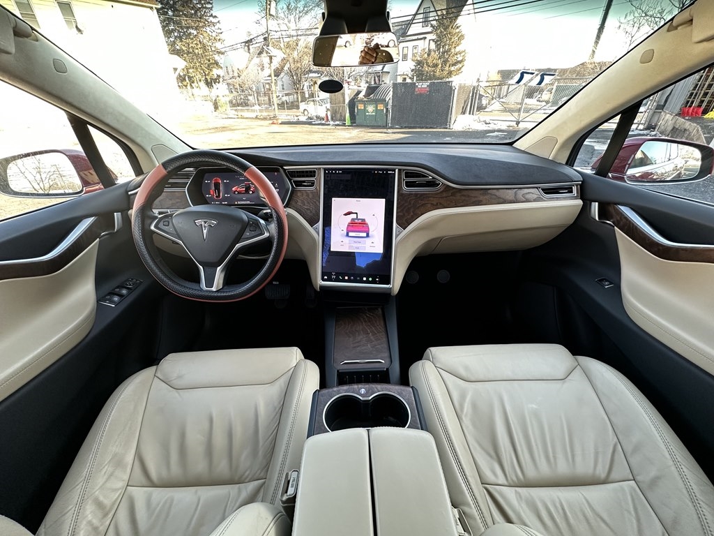 Tesla Model X  2017