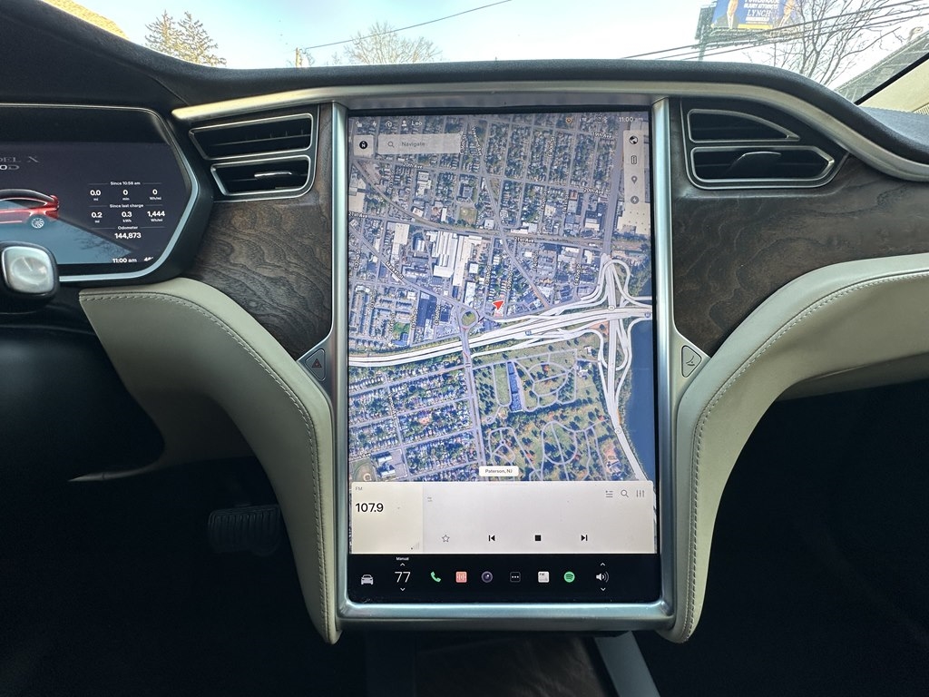 Tesla Model X  2017