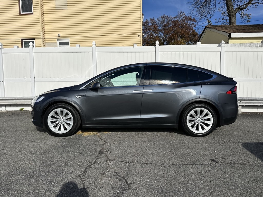 2016 Tesla Model X 90D photo 4