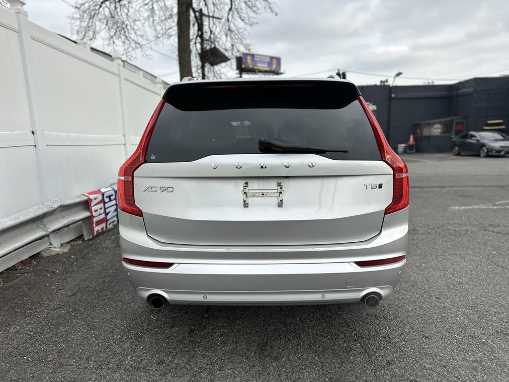 2018 Volvo XC90 T5 photo 3