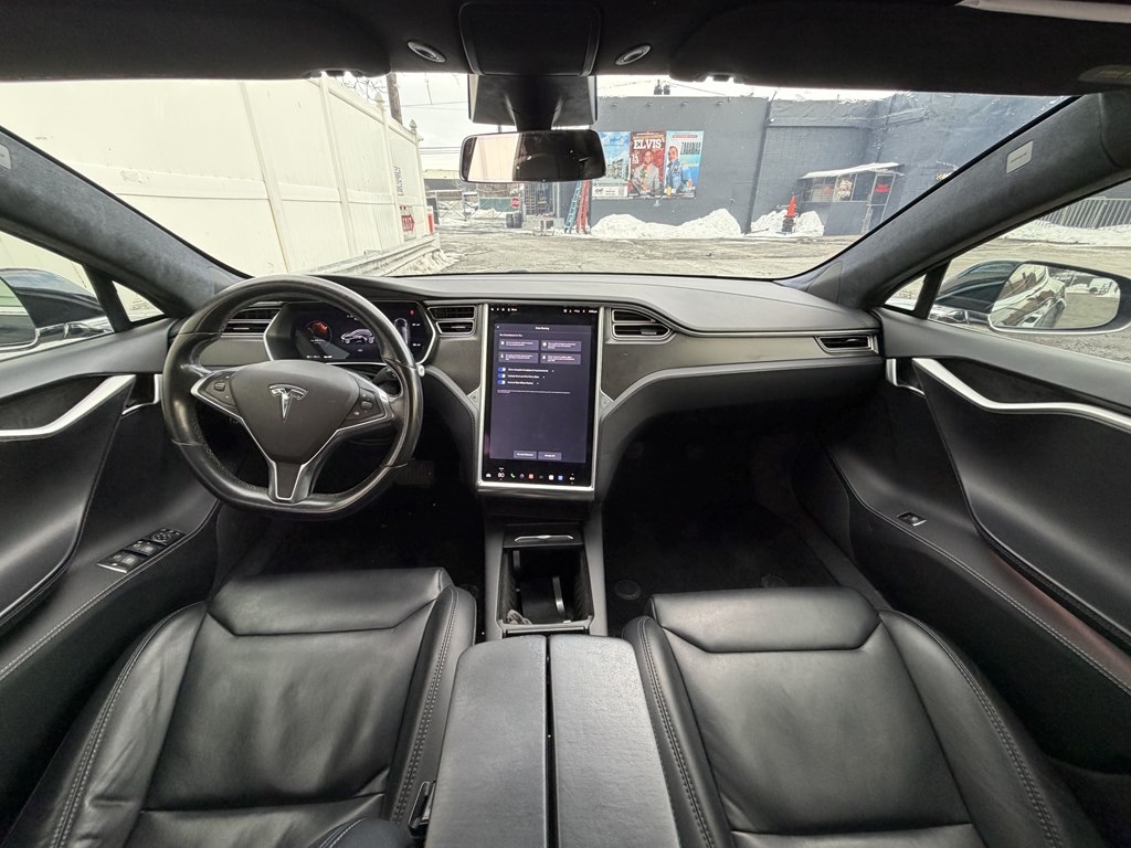 Tesla Model S  2017