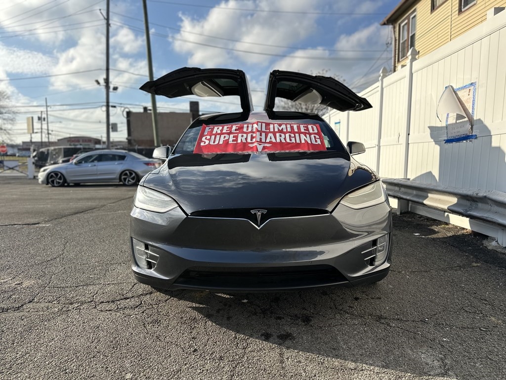 Tesla Model X  2016